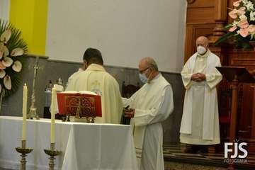 Solemne función religiosa en el templo de Lomo Magullo en honor de la Virgen de las Nieves/Francisco Javier Santana.